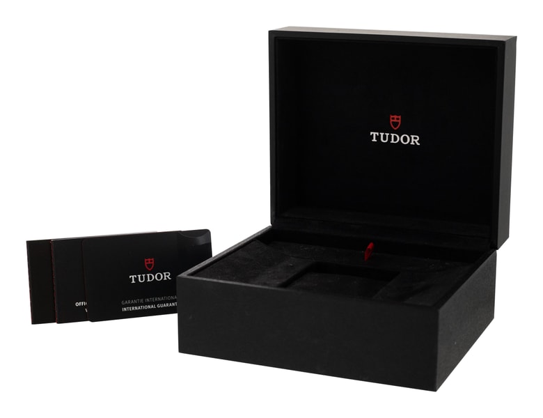 Tudor Black Bay M79230B-0008